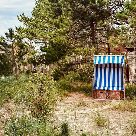 בית נופש Spacious With Garden On Amrum